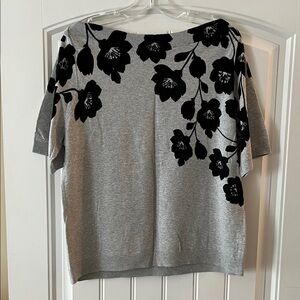 Talbots Black Floral on Gray Short Sleeve Tee